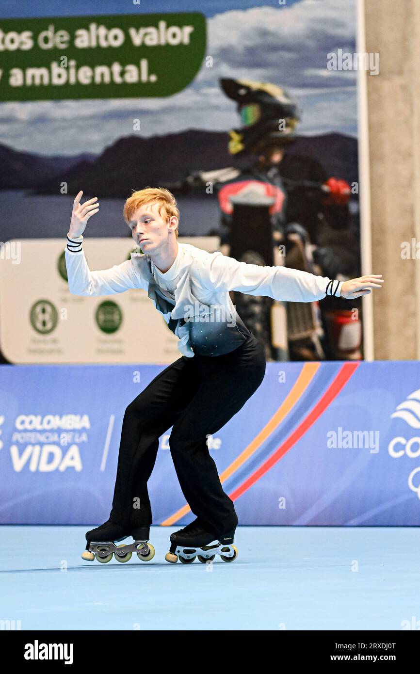 Collin MOTLEY (USA), während des Senior Men Inline, Short Program, bei den künstlerischen Skating-Weltmeisterschaften Ibagu-Tolima 2023, im Parque Deportivo Municipal, am 22. September 2023 in Ibagu, Kolumbien. Quelle: Raniero Corbelletti/AFLO/Alamy Live News Stockfoto