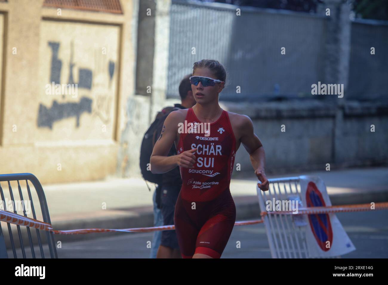 Pontevedra, Galicien, Spanien. September 2023. Pontevedra, Spanien, 24. September 2023: Schweizer Triathletin Cathia SchÃ¤r im Leichtathletik-Sektor bei den Frauen-U23-Triathlon-Weltmeisterschaften 2023 am 24. September 2023 in Pontevedra, Spanien. (Bild: © Alberto Brevers/Pacific Press über ZUMA Press Wire) NUR REDAKTIONELLE VERWENDUNG! Nicht für kommerzielle ZWECKE! Stockfoto