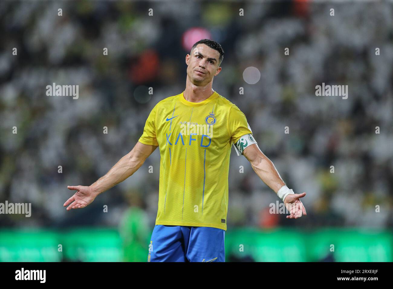 Cristiano Ronaldo von Al-Nassr SFC zeigt während des 7. Spieltags der SAFF Roshn Saudi Pro League 2023-24 gegen Al-Ahli Saudi FC im King Saud University Stadium am 14. September 2023 in Riad, Saudi Arabien. Foto von Stringer / Power Sport Images Stockfoto