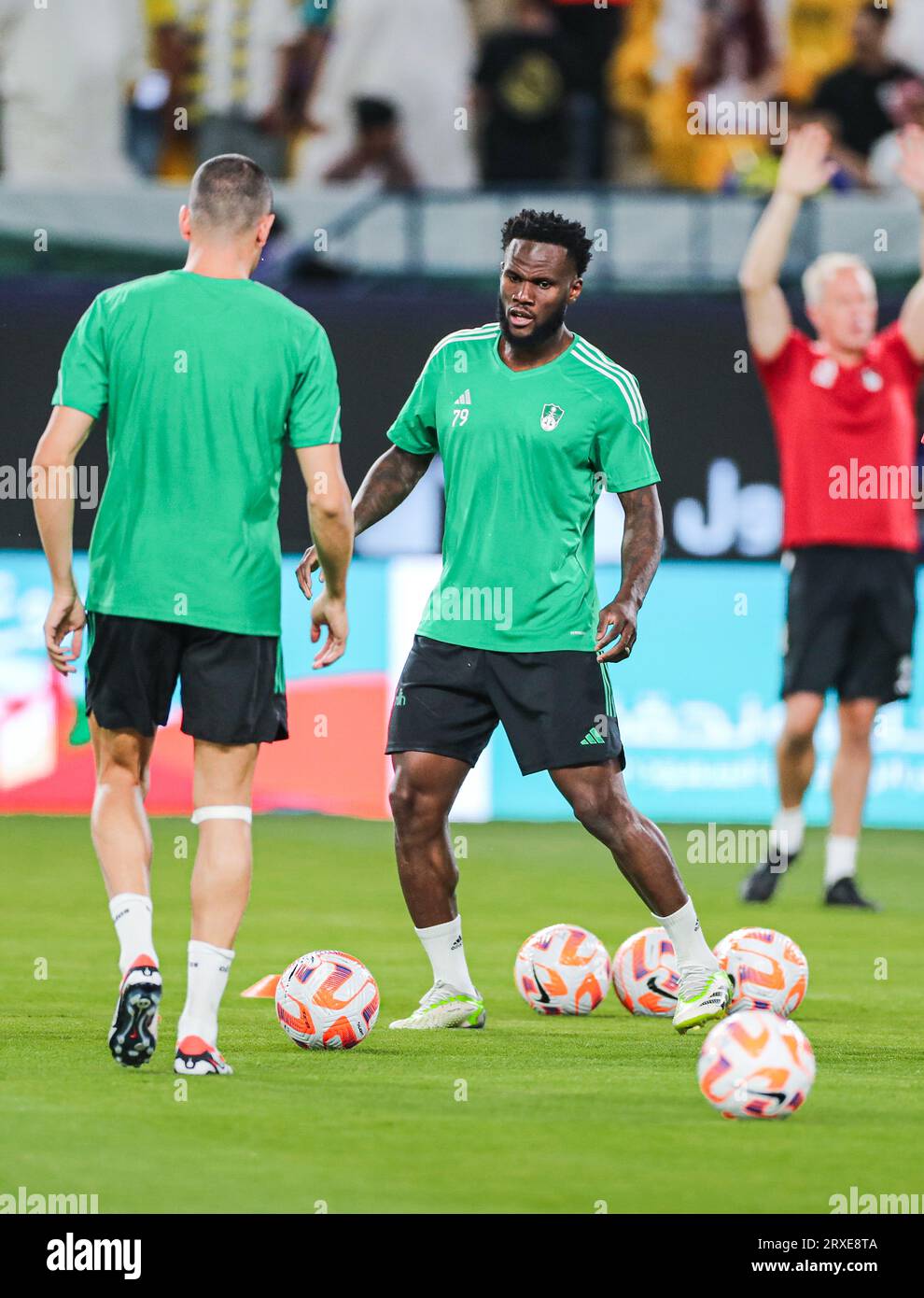 Franck Kessie vom Al-Nassr SFC in Aktion während des Spieltags 7 der SAFF Roshn Saudi Pro League 2023-24 gegen Al-Ahli Saudi FC im King Saud University Stadium am 14. September 2023 in Riad, Saudi Arabien. Foto von Stringer / Power Sport Images Stockfoto