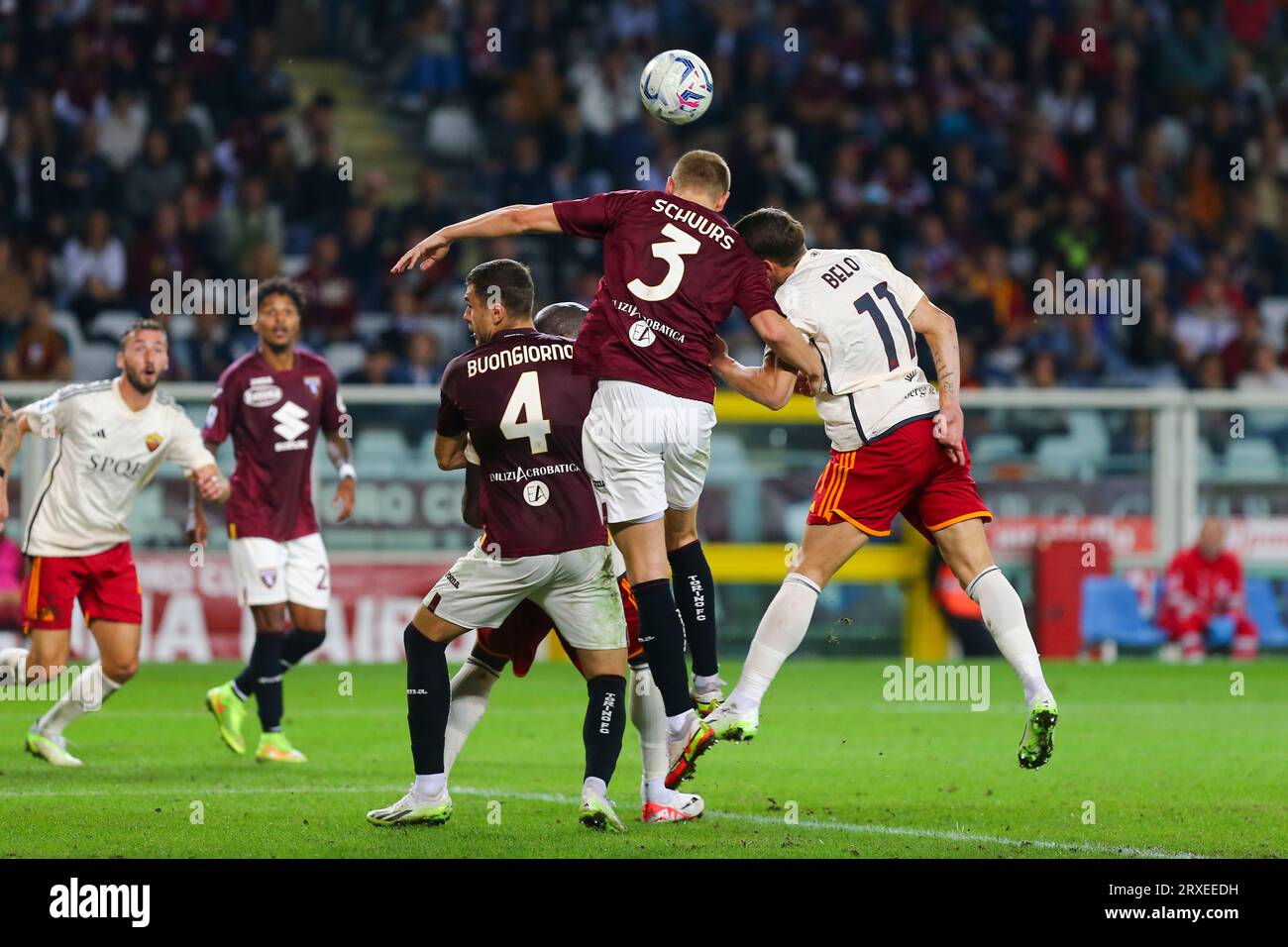 PERR Schuurs vom FC Turin und Andrea Belotti von AS Roma beim Spiel der Serie A zwischen dem FC Turin und AS Roma am 24. September 2023 bei Olympic Grande Stockfoto