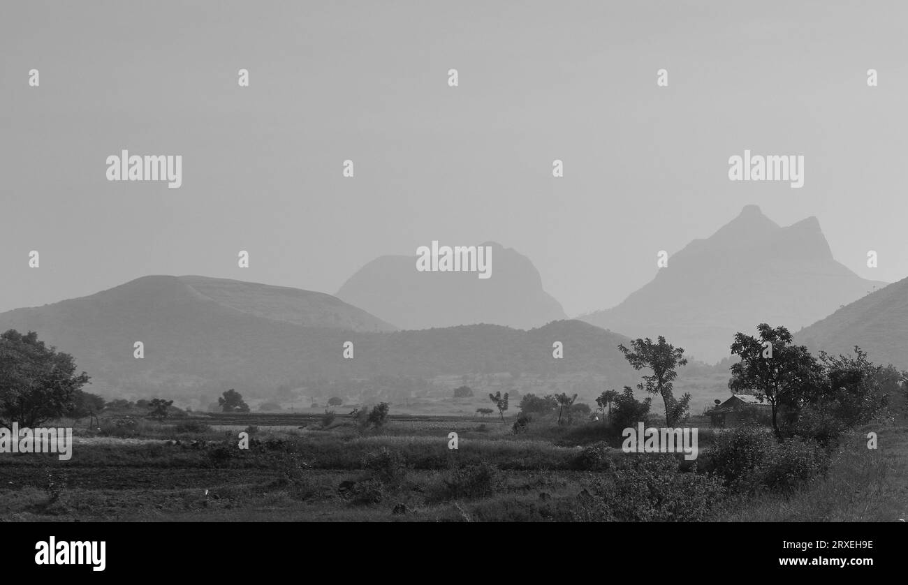 Zerklüftete Berggipfel der Westghats Stockfoto