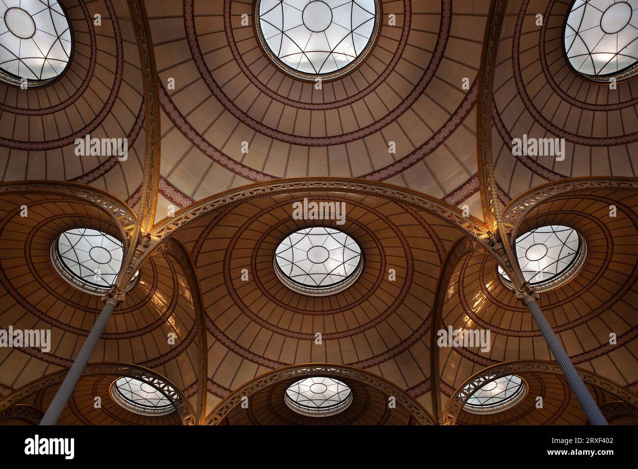 Gewölbe der Nationalbibliothek von Frankreich Denkmal Stockfoto