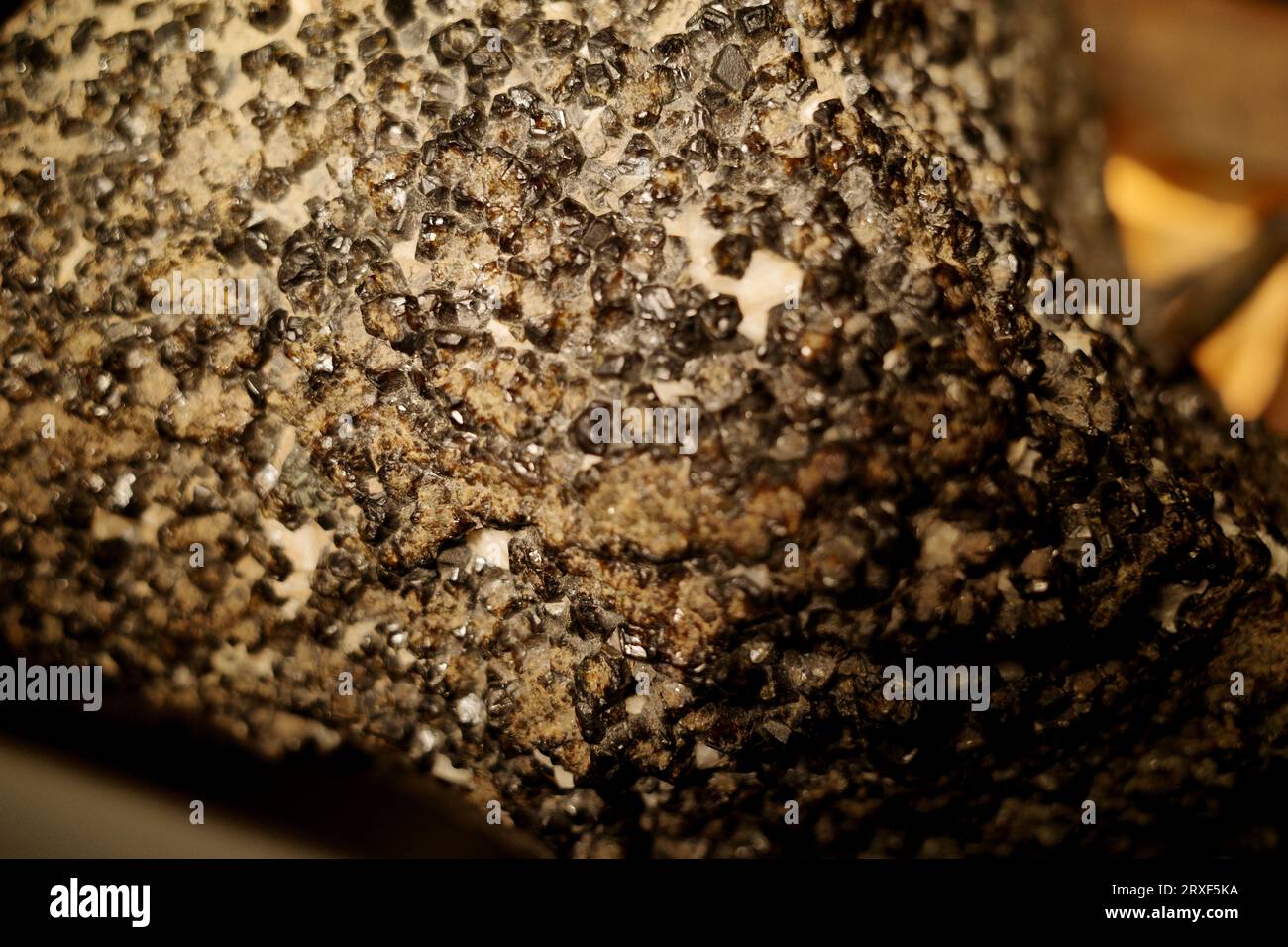 Steine und Mineralien. Textur, schließen. Natürliche Ressourcen der Erde. Verschiedene Rassen Stockfoto