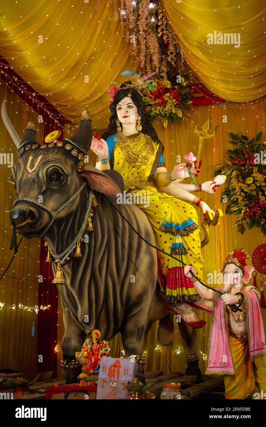 Götterstatue der Göttin maa durga beim Navratri-Festival Stockfoto