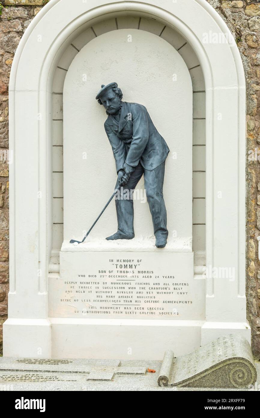 Das Grab von Thomas Morris (20. April 1851 – 25. Dezember 1875), bekannt als Tom Morris Junior, gilt als einer der Pioniere des professionellen Golfs Stockfoto