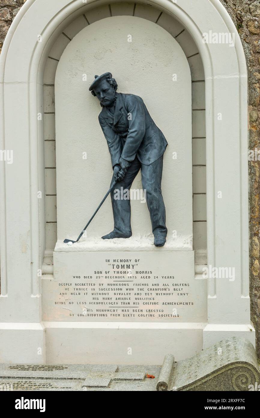 Das Grab von Thomas Morris (20. April 1851 – 25. Dezember 1875), bekannt als Tom Morris Junior, gilt als einer der Pioniere des professionellen Golfs Stockfoto