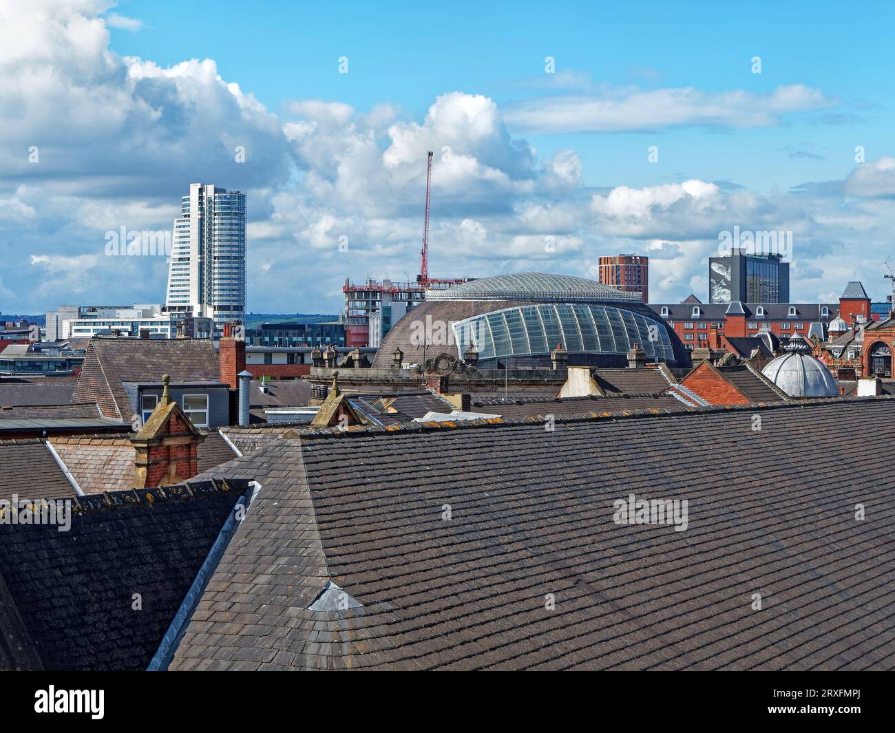 Großbritannien, West Yorkshire, Leeds Skyline, Bridgewater Place und Corn Exchange. Stockfoto