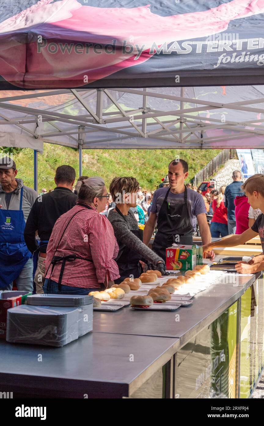 festessen, Almabtrieb in Südtirol Stockfoto
