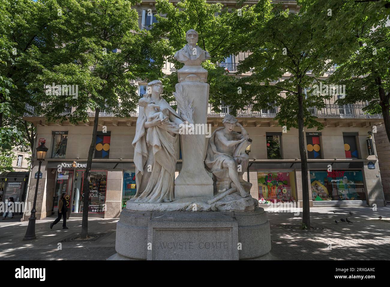 Denkmal für Isidor Marie Auguste Francois Xavier Comte, französische Mathematikerin und Philosoph, 1798-1857, Paris, Frankreich Stockfoto