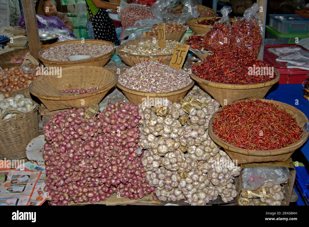Gewürze am Marktstand, Pat Chong Markt, Thailand, Gewürze am Marktstand, Pat Chong Markt, Thailand Stockfoto