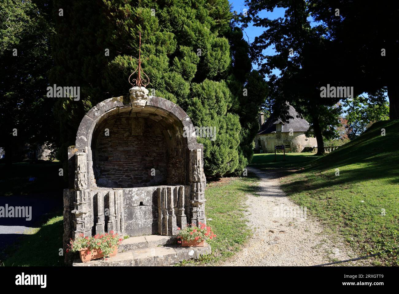 Das Château de Pompadour in Corrèze in Limousin. Der König von Frankreich Ludwig XV. Bot es seiner Geliebten, der berühmten Marquise de Pompadour, im Jahr 1745 an. Hallo Stockfoto