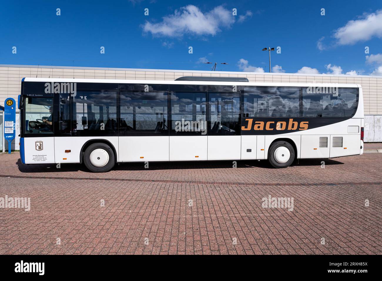 Jacobs Setra S 415 LE Business-Bus am Busbahnhof Norddeich Mole Stockfoto