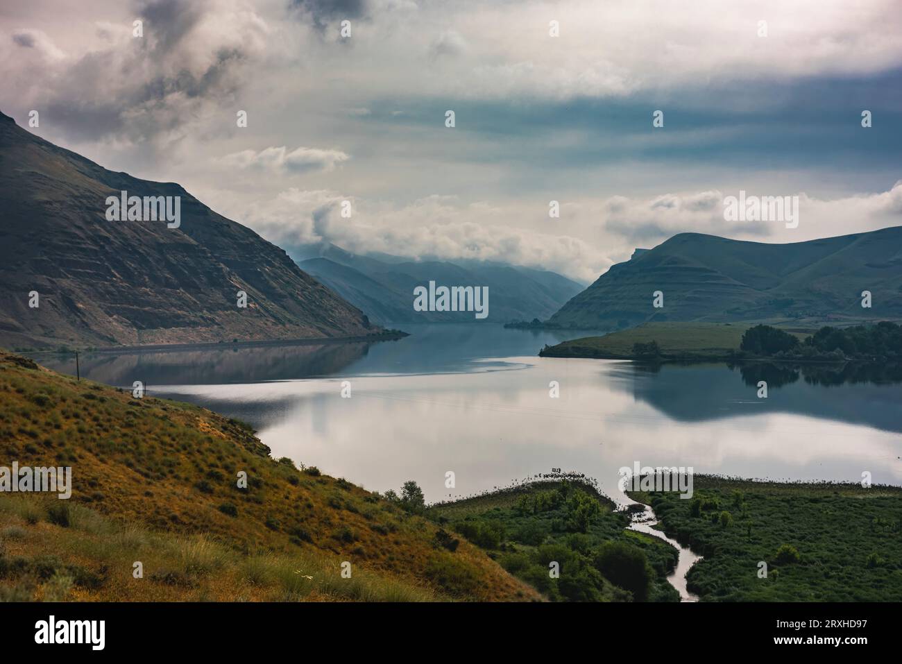 Ruhiger Teil des Snake River in der Nähe von Clarkson, Washington, USA; Washington, Vereinigte Staaten von Amerika Stockfoto