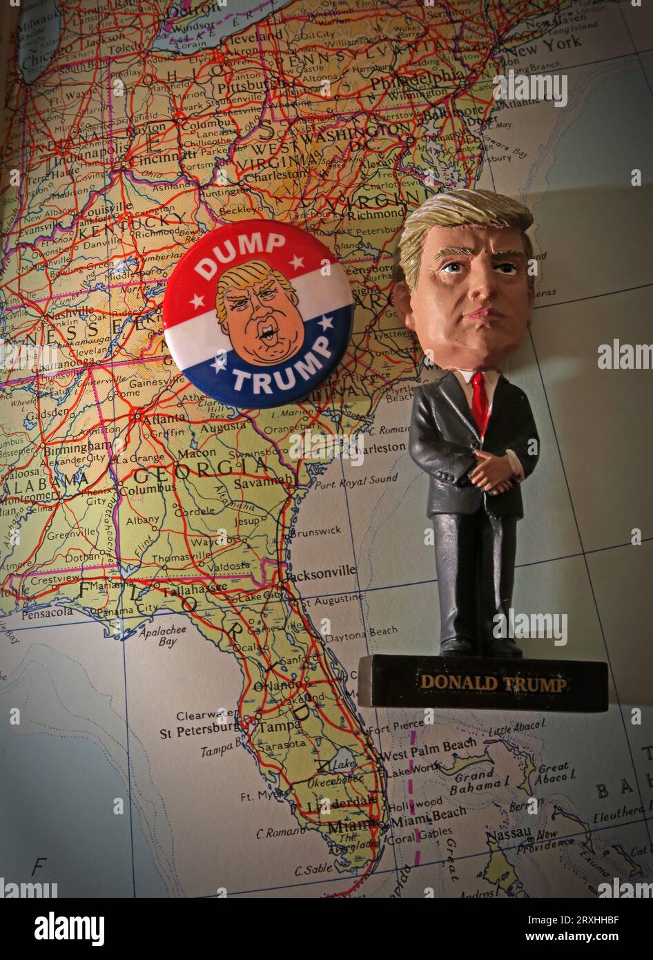 Dump Trump - 2024 republikanische Präsidentschaftswahl USA, auf einer Karte von USA, Georgia und Florida Stockfoto