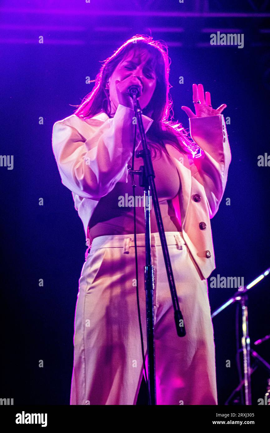 Der amerikanisch-argentinische Sänger Rosario Ortega während einer Show in Buenos Aires, Argentinien. Stockfoto