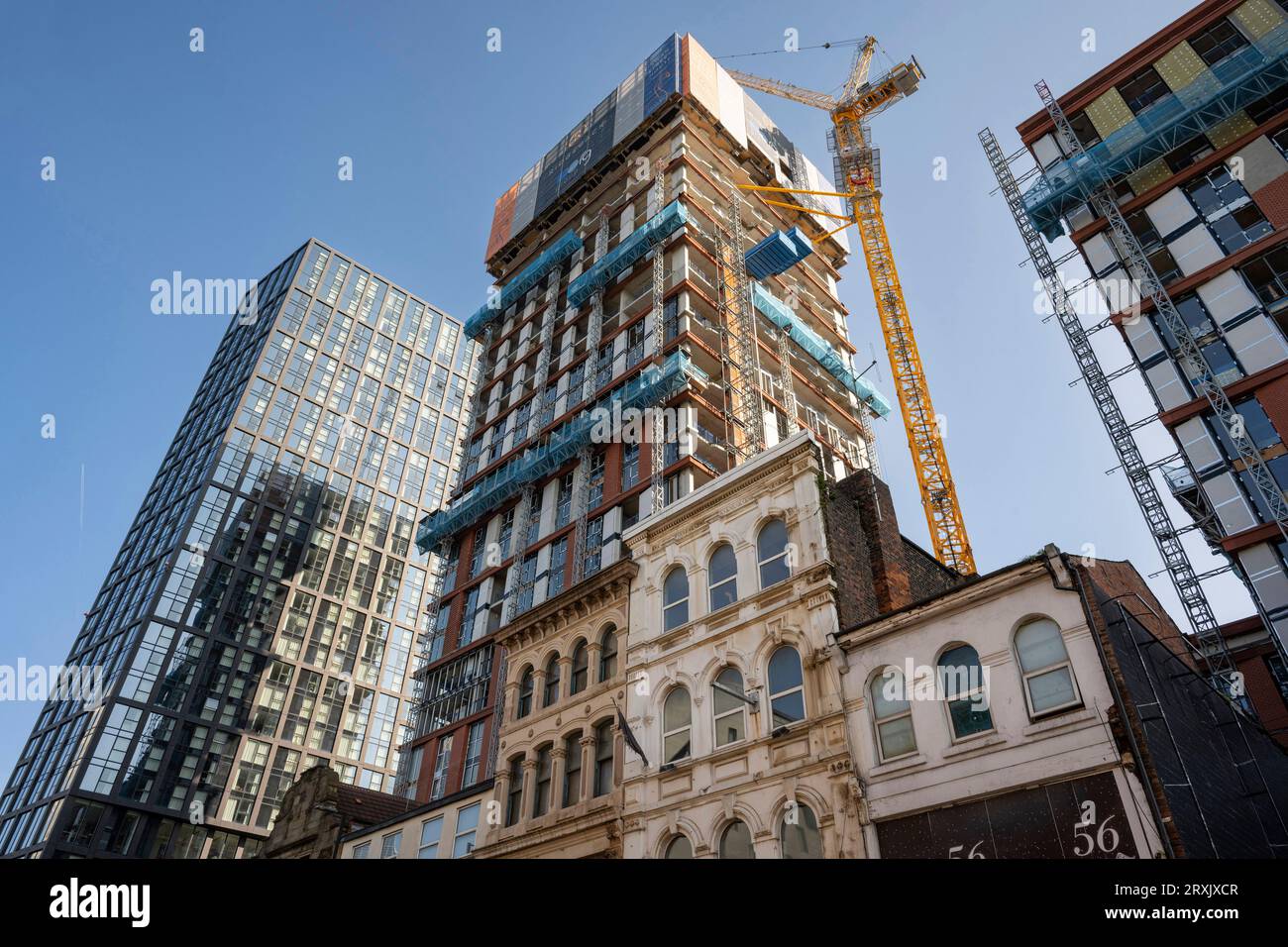 Alte und neue Gebäude, Manchester 2023 Stockfoto