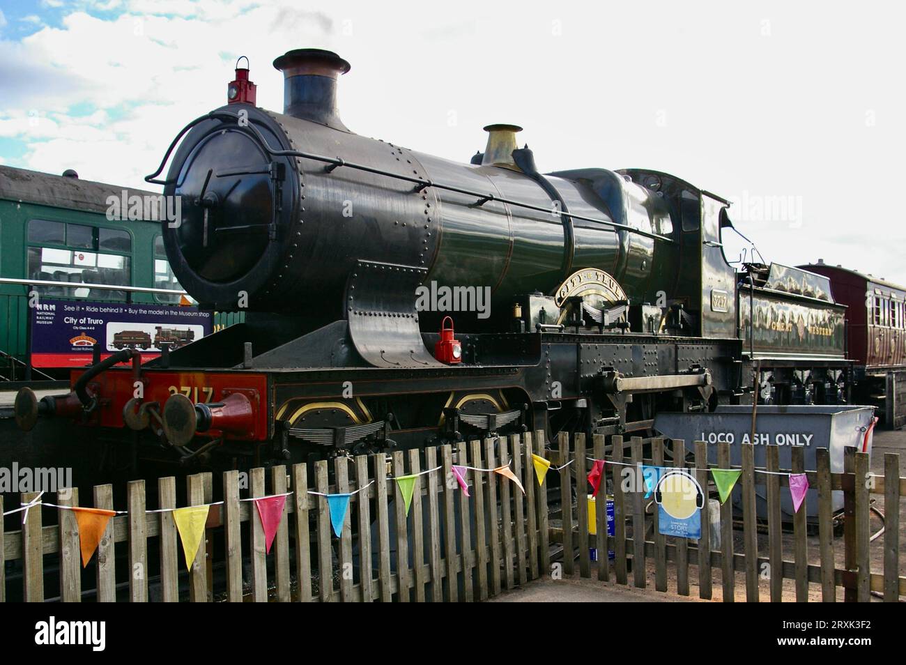 August 2010. Dampflokomotive, Great Western Railway, 4-4-0 No 3717 City of Truro, entworfen von George Jackson Churchward, gebaut 1903. Stockfoto