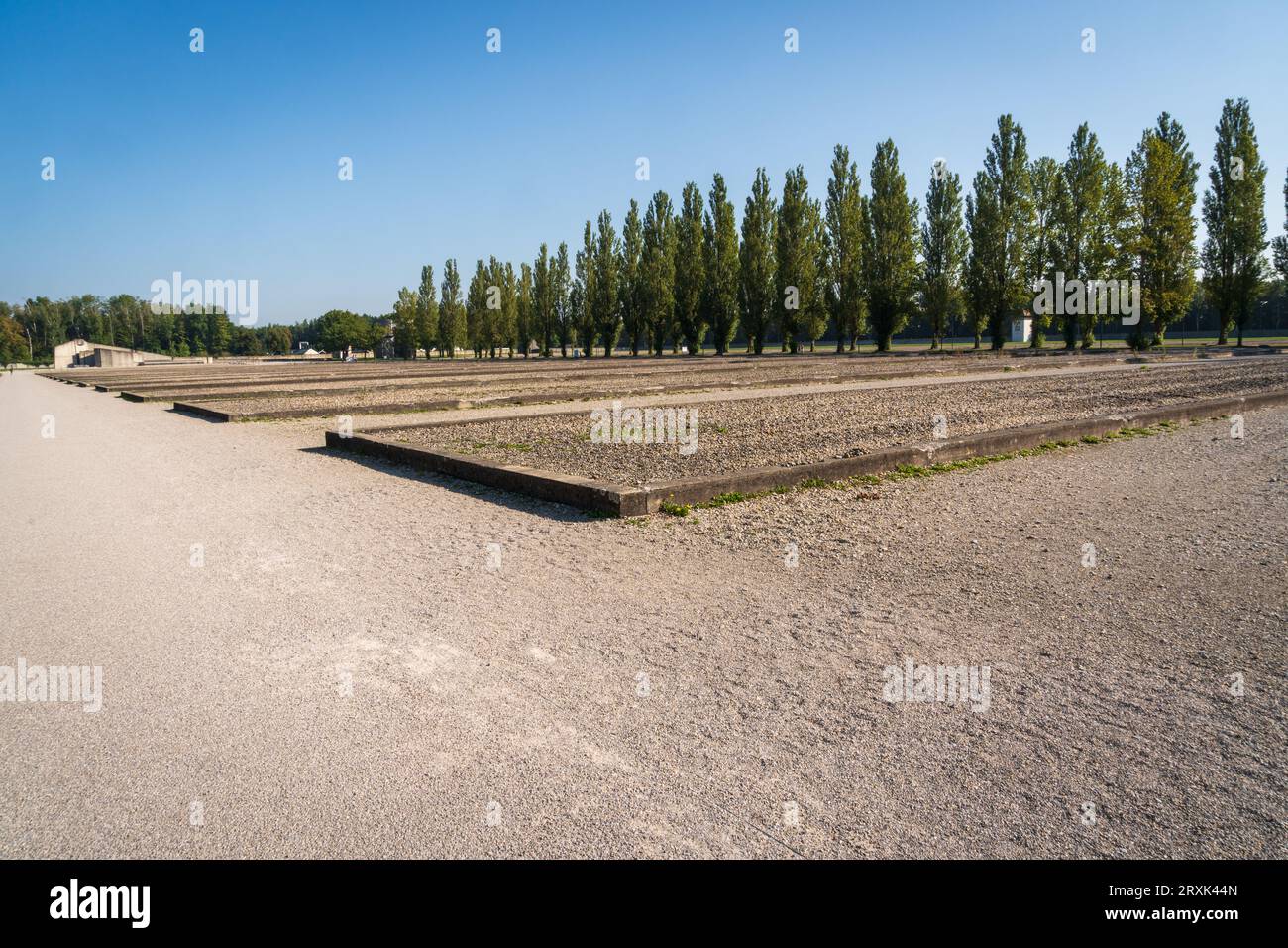 Die Wohnkaserne im KZ Dachau in Bayern Stockfoto