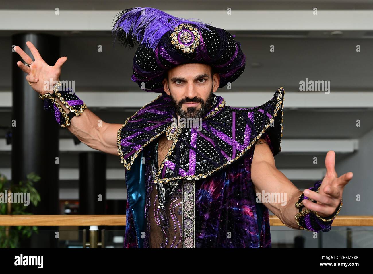 London, Großbritannien. September 2023 26. Fotoruf: Aladdin mit Casts Davood Ghadami in Fairfield Halls, Park ln, Croydon. Kredit: Siehe Li/Picture Capital/Alamy Live News Stockfoto