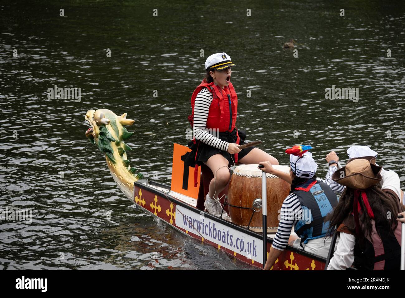 Dragon Boat Racing, River Avon, Warwick, Warwickshire, England, UK Stockfoto