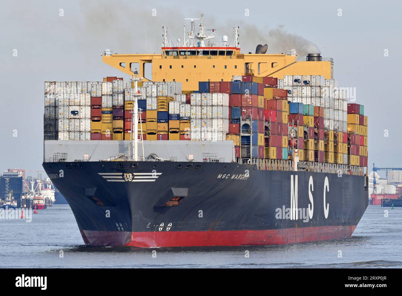 Containerschiff MSC MARGRIT fährt im Hamburger Hafen ab Stockfotografie