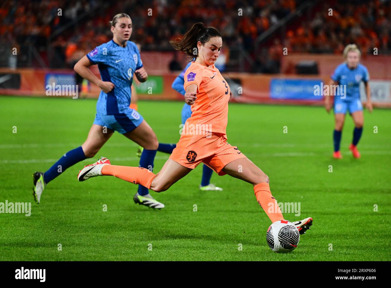 UTRECHT - Caitlin Dijkstra aus den Niederlanden während des Spiels während des UEFA Nations League-Frauenspiels zwischen den Niederlanden und England im Stadion Galgenwaard am 26. September 2023 in Utrecht, Niederlande. ANP OLAF KRAAK Stockfoto