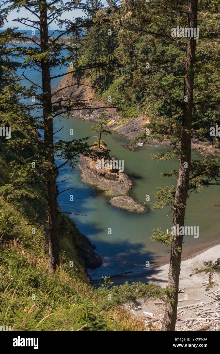 ILLWACO, WASHINGTON, USA – Dead man's Cove im Cape Disappointment State Park. Stockfoto