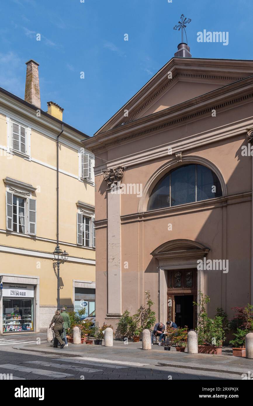 Fassade der Kirche San Tommaso in Strada Luigi Carlo Farini, historisches Zentrum von Parma, Emilia-Romagna, Italien Stockfoto