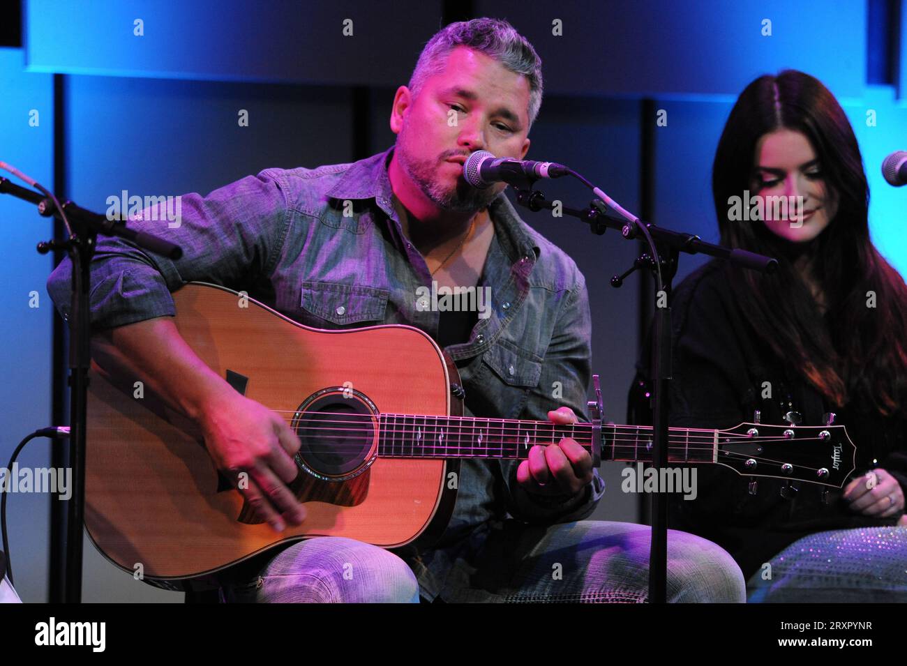 Liverpool, Großbritannien. September 26. Don Amero, Jess Moskaluke und Five Roses treten im Rahmen der apologetisch kanadischen Veranstaltung im Music Room der Liverpool Philharmonic auf. Quelle: David Bronstein/Alamy Live News Stockfoto