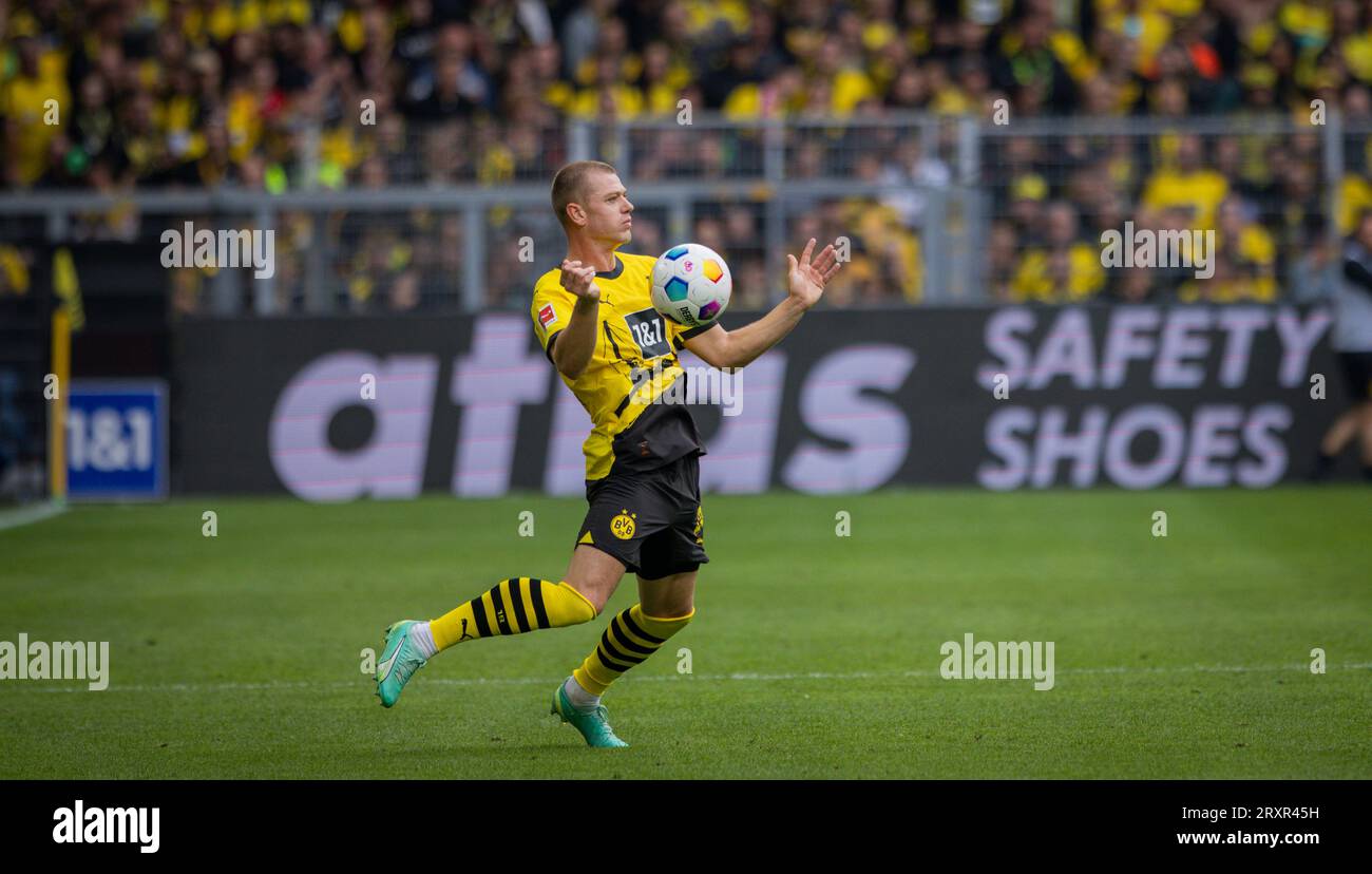 Dortmund, Deutschland. September 2023. Julian Ryerson (BVB) Borussia Dortmund - VfL Wolfsburg 23.09.2023 Copyright (nur für journalistische Zwecke) by Stockfoto