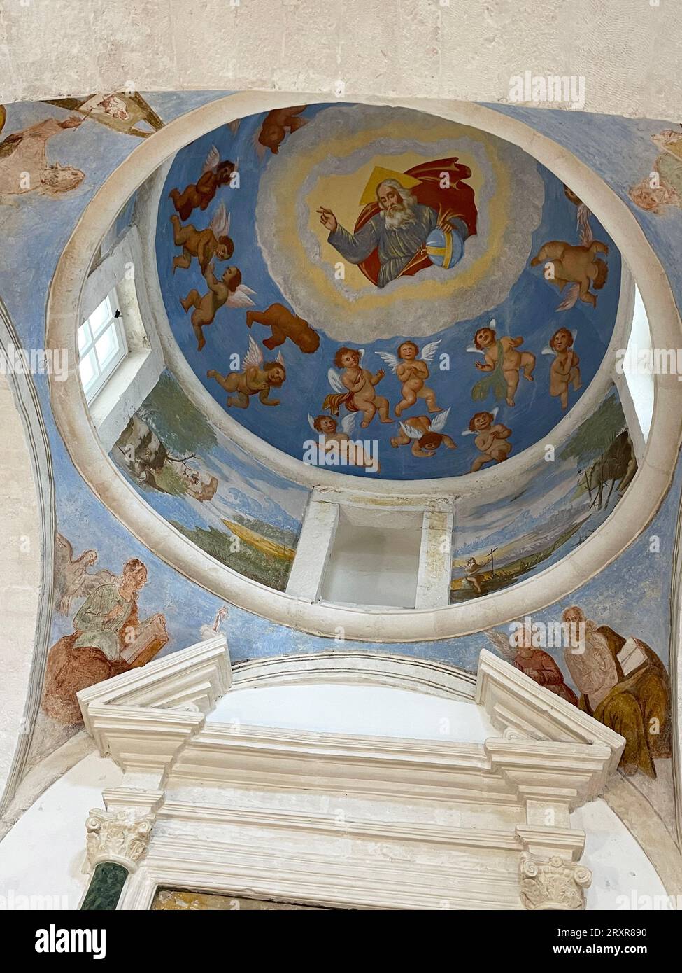 Locorotondo, Italien. Gemälde auf der Kuppel der Chiesa di San Nicola aus dem 17. Jahrhundert. Stockfoto