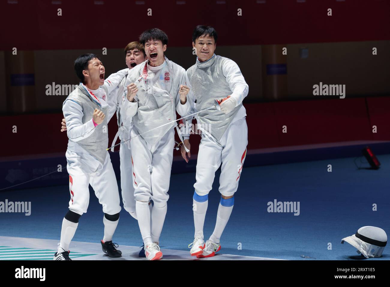 HANGZHOU, 27. September 2023 (Xinhua) Spieler des Teams China feiern