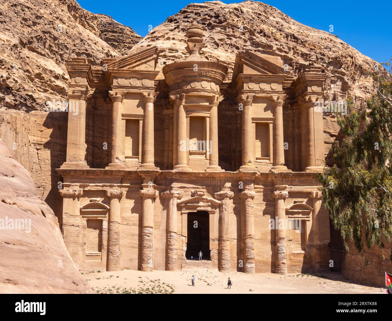 Petra Kloster (Al Dayr), Petra Archäologischer Park, UNESCO-Weltkulturerbe, eines der neuen sieben Weltwunder, Petra, Jordanien Stockfoto