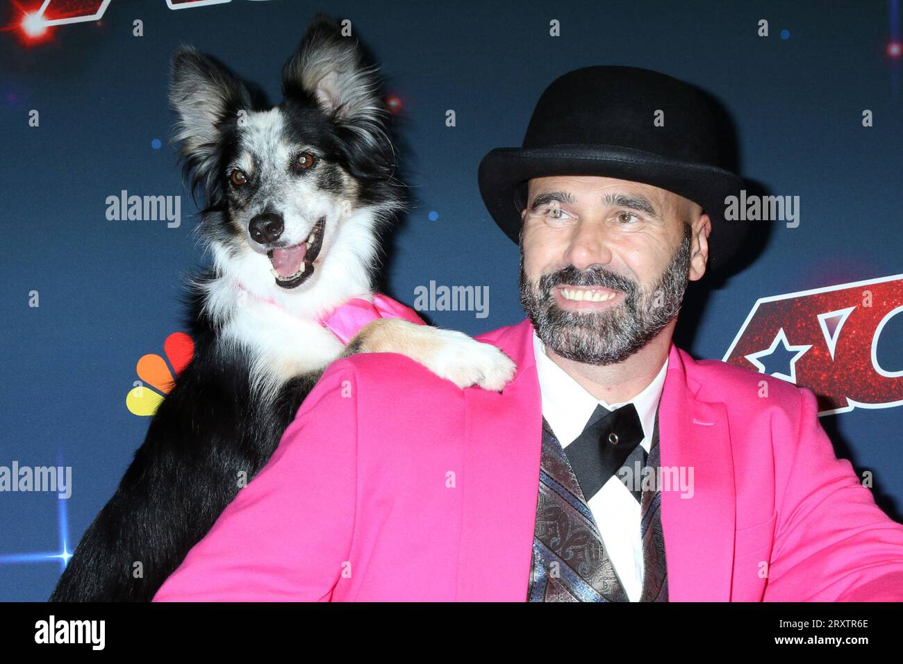 LOS ANGELES - SEP 26: Adrian Stoica, Freeway bei der America's Got Talent Staffel 18 Finale Live Show Red Carpet im Hotel Dena am 26. September 2023 in Pasadena, CA (Foto: Katrina Jordan/SIPA USA) Credit: SIPA USA/Alamy Live News Stockfoto