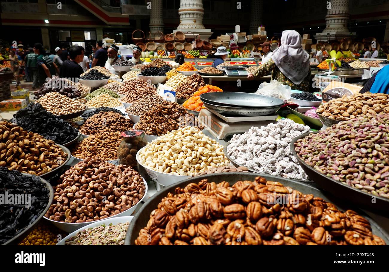 Schalenfrüchte, Zentralmarkt, Duschanbe, Tadschikistan, Zentralasien, Asien Stockfoto