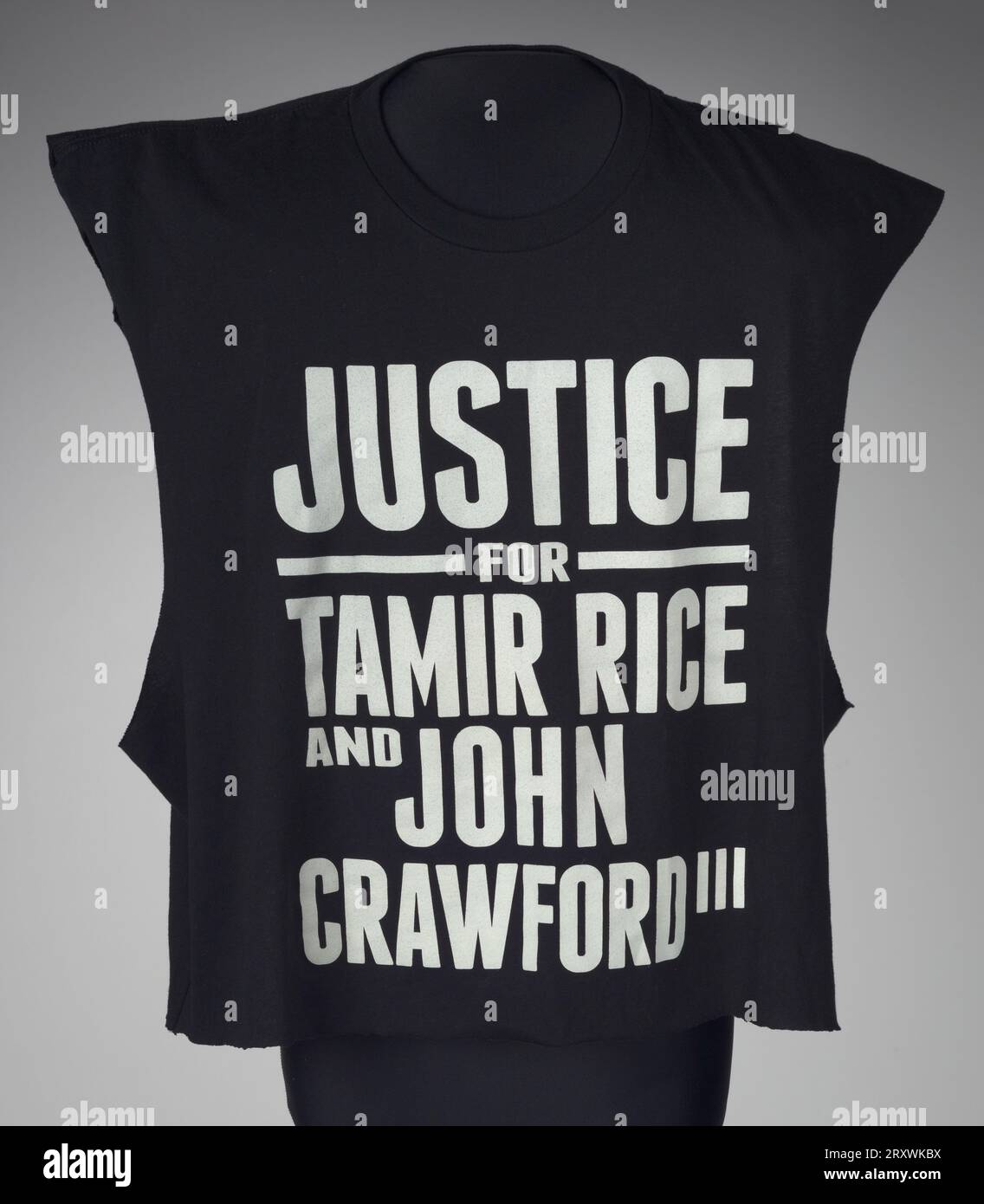 T-Shirt für Tamir Rice und John Crawford, getragen von Andrew Hawkins am 14. Dezember 2014 Stockfoto