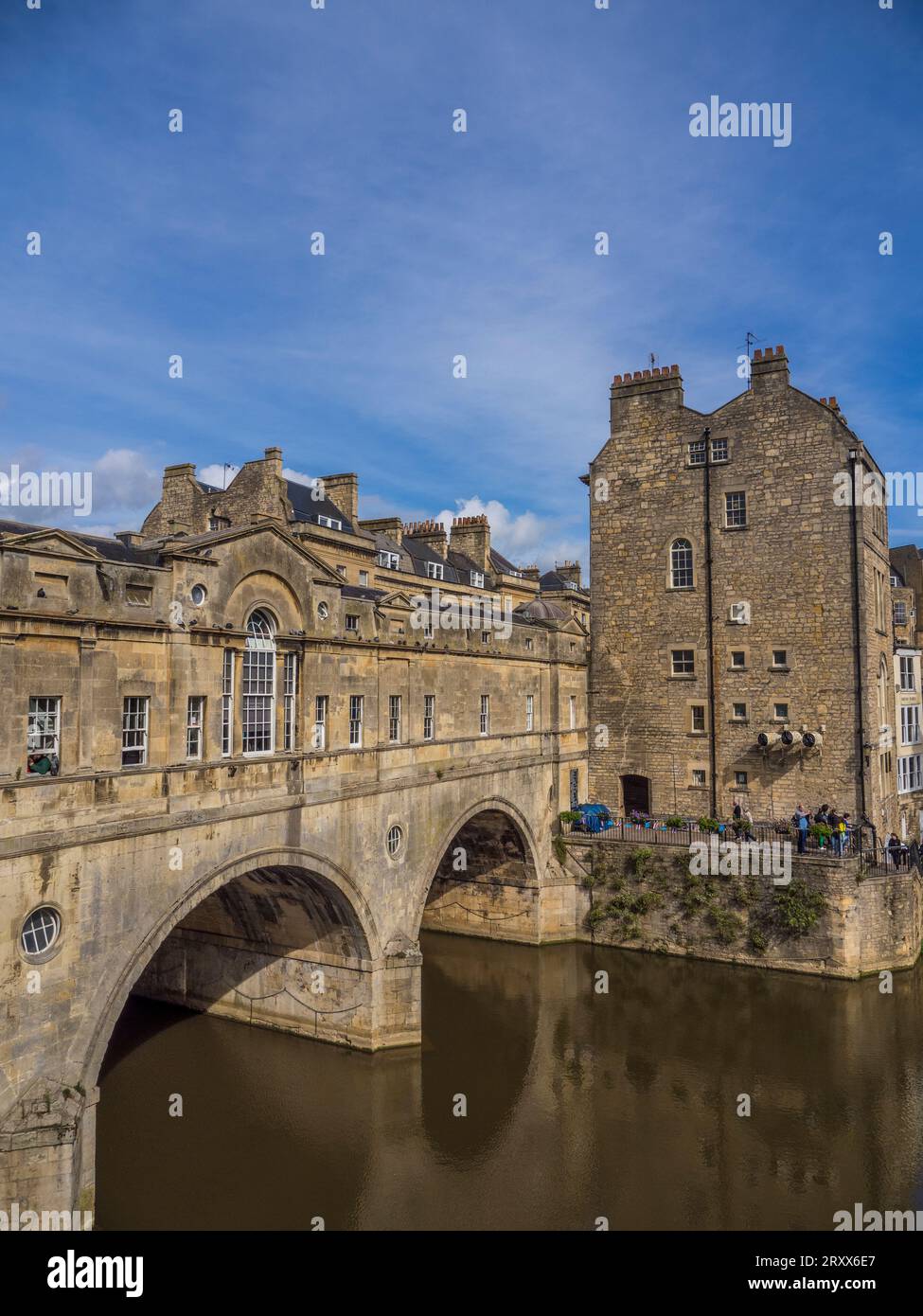 Pulteney Bridge, Historische Brücke, Fluss Avon, Bath, Somerset, England, Großbritannien, GB. Stockfoto