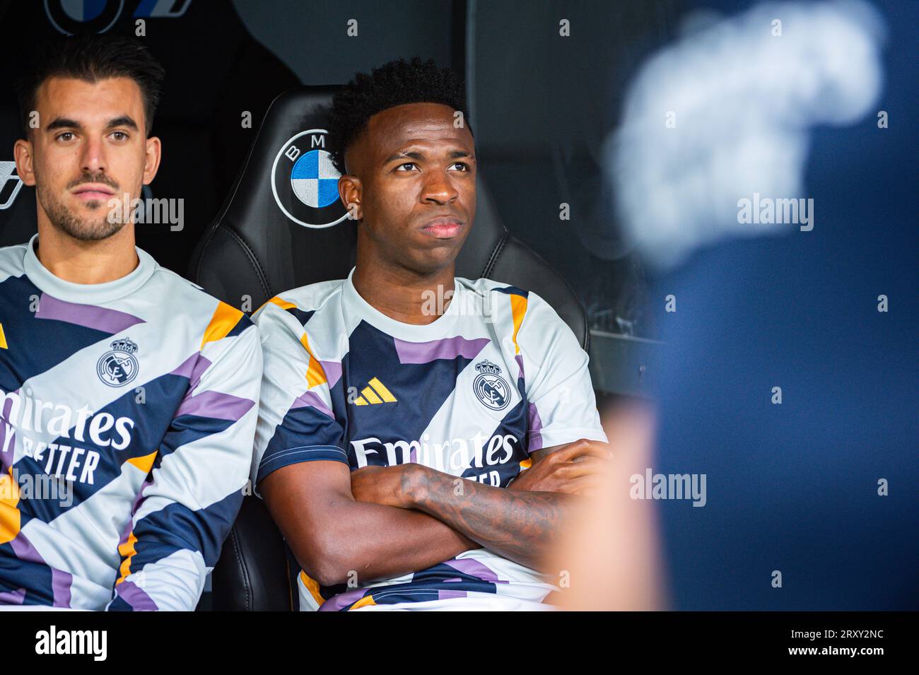 Vinicius Junior (Real Madrid), der vor dem Fußballspiel der spanischen Meisterschaft La Liga EA Sports zwischen Real Madrid und Las Palmas auf der Bank saß, spielte am 27. September 2023 im Bernabeu-Stadion in Madrid, Spanien Stockfoto