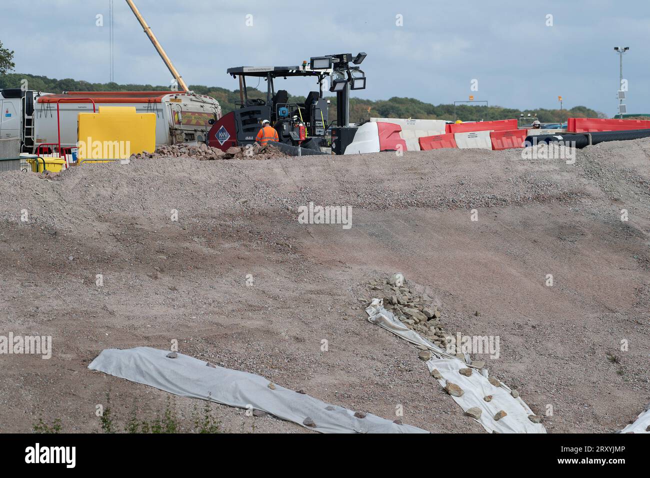 Harefield, Großbritannien. 27. September 2023. HS2 baut einen Damm