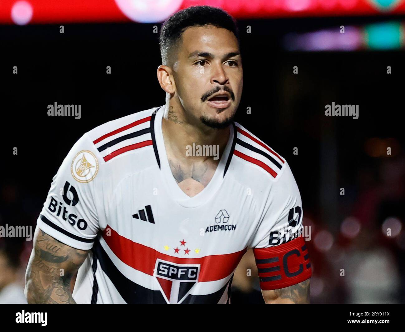 Spiel zwischen Sao Paulo und Coritiba für die 22. Runde der brasilianischen Meisterschaft 2023 im Cicero Pompeu de Toledo Stadion, Morumbi, am späten Mittwoch, den 27. Adriana Spaca/SPP (Adriana Spaca/SPP) Stockfoto