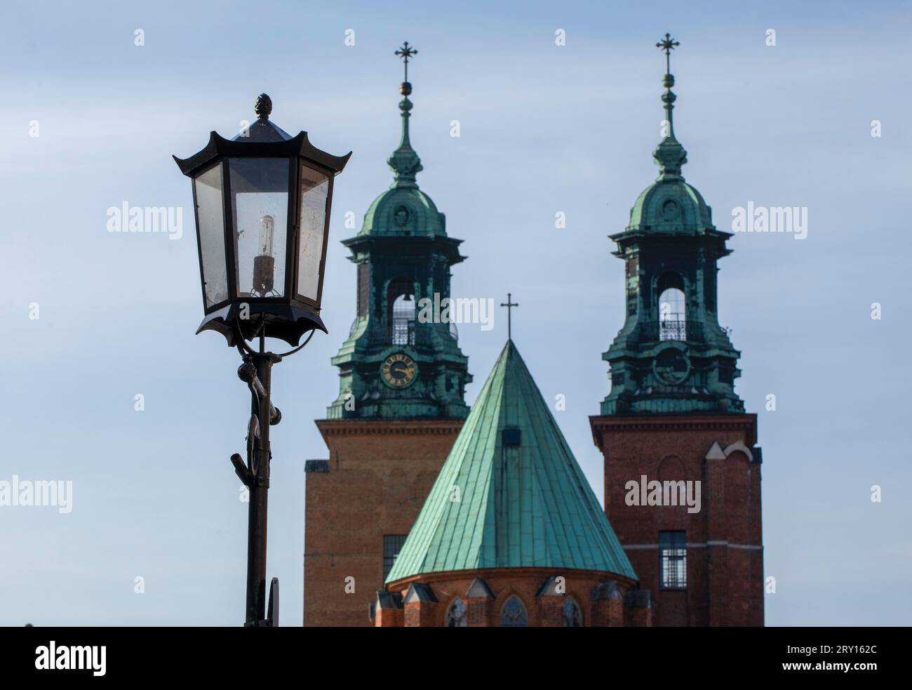 Kathedrale in Giezno, Polen. Alte Stadt Sakralbauten, Architektur der ersten polnischen Hauptstadt. Stockfoto
