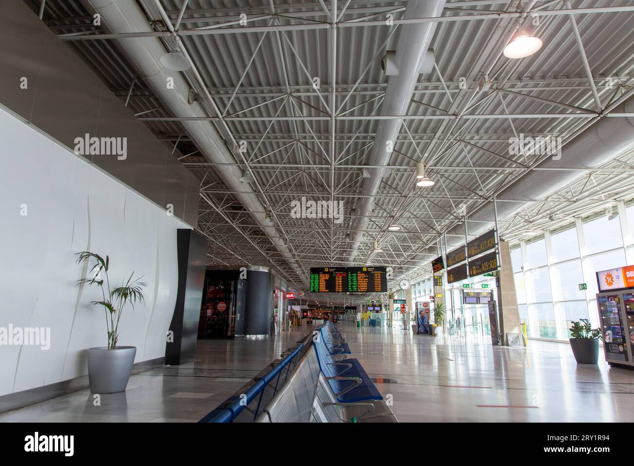 Europa, Spanien, Kanarische Inseln, Fuerteventura. Puerto del Rosario. Der Flughafen Fuerteventura El Matorral ist während des COVID-Zeitraums desertiert Stockfoto