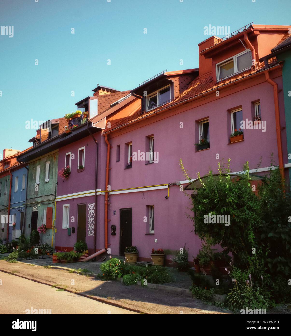 Amalienau Bezirk in Kaliningrad. Alte Stadthäuser im deutschen Stil. Außen. Historische Architektur. Hochwertige Fotos Stockfoto