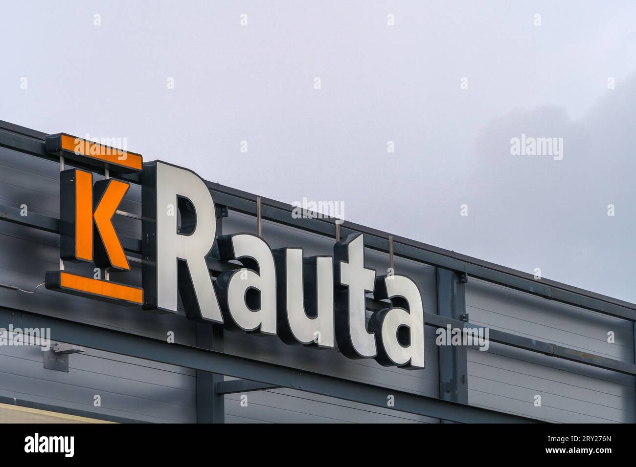 K Rauta Hardware Store schließen sich in Lahti, Finnland, an. Juli 30, 2023. Stockfoto
