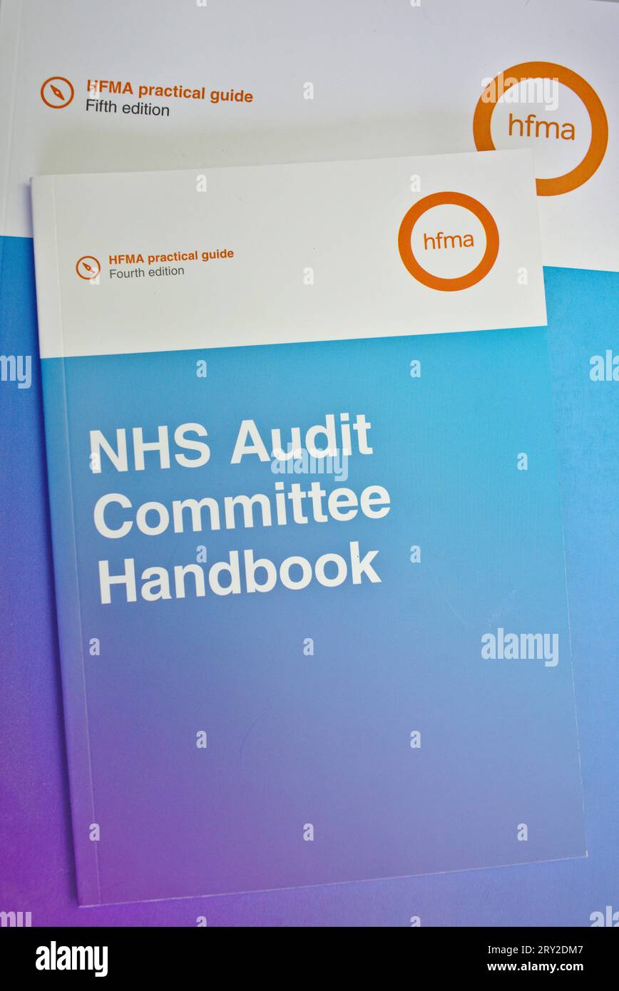 HFMA-Handbuch zur NHS-Prüfung für Finanzpersonal im Gesundheitswesen Stockfoto