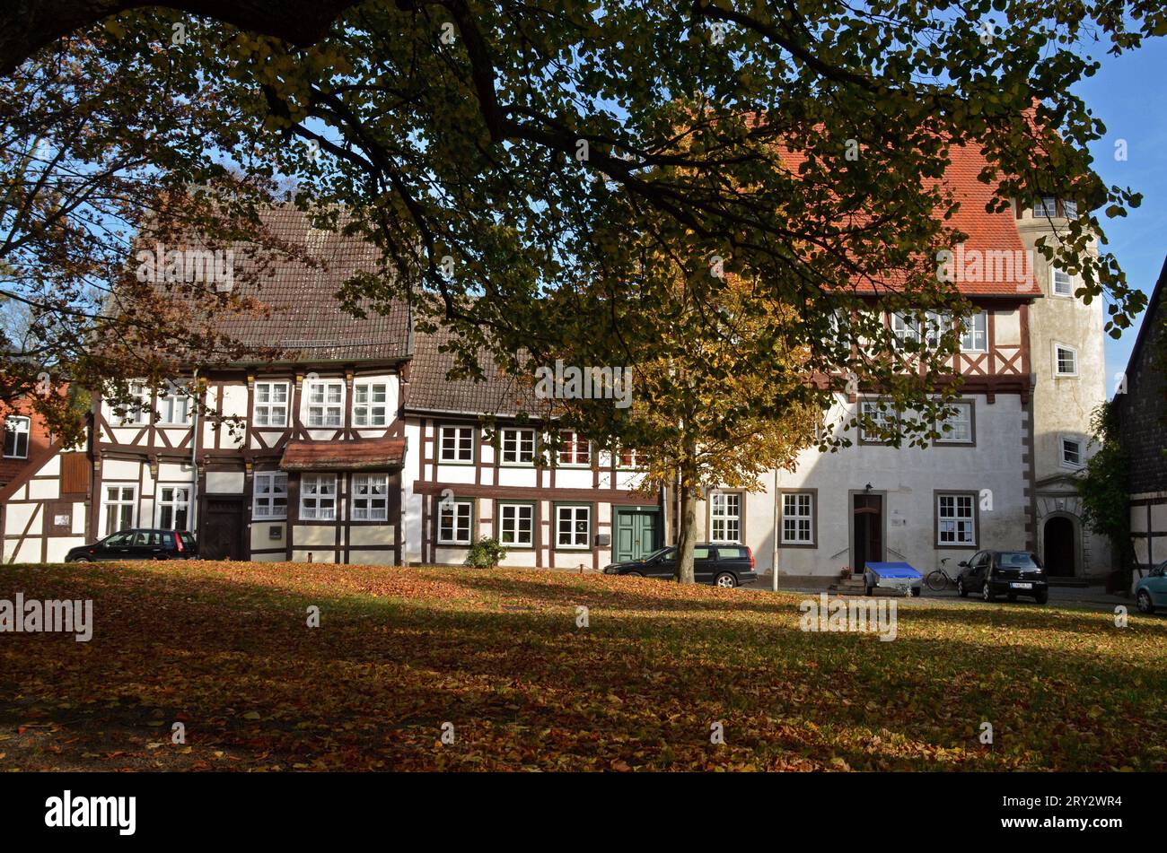 22.10.2013 Salzwedel/Altstadt Deutschland/Sachsen Anhalt/Altmark/Salzwedel/Altstadt/Innenstadt/alte Häuser/sanierte Fachwerkhäuser/an der alten Lateinschule *** 22 10 2013 Salzwedel Altstadt Deutschland Sachsen Anhalt Altmark Salzwedel Altstadt Altstadt Alte Häuser renovierte Fachwerkhäuser an der alten Lateinschule Credit: Imago/Alamy Live News Stockfoto