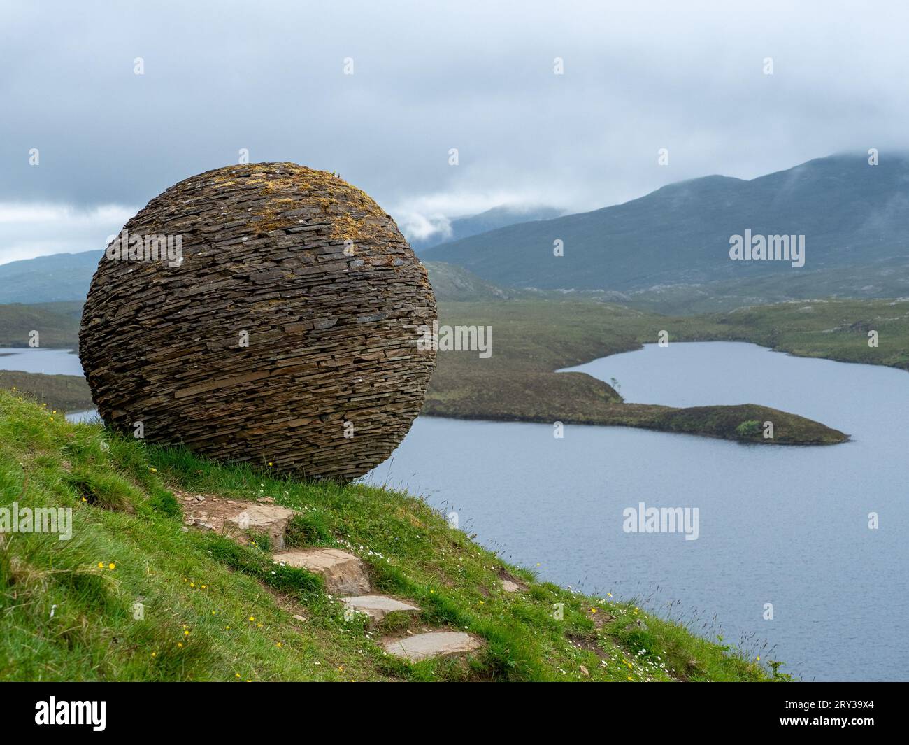 North West Highlands Geopark, Knockan Crag Sculpture, Schottland Stockfoto