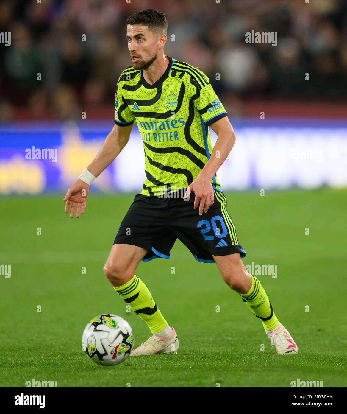 27. September 2023 - Brentford gegen Arsenal - EFL Cup - Gtech Community Stadium Arsenal's Jorginho während des Spiels gegen Brentford. Bild : Mark Pain / Alamy Live News Stockfoto