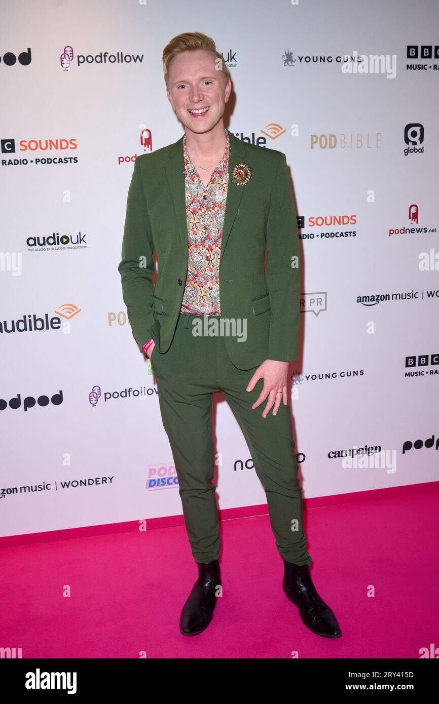 London, UK . 28 . September 2023 . Owain Wyn Evans ist bei den Podcast Awards 2023 im Outernet Global zu sehen. Quelle: Alan D West/EMPICS/Alamy Live News Stockfoto